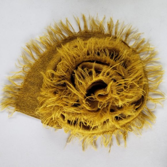 Frindge Scarf | Tan Cream - Picture 3 of 5